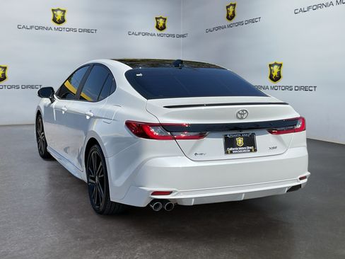 Used 2025 Toyota Camry XSE FWD image 7