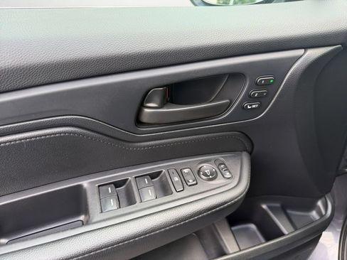 Used 2025 Honda Odyssey EX-L image 23