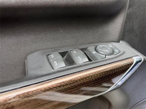 Used 2021 Chevrolet Silverado 1500 RST image 15