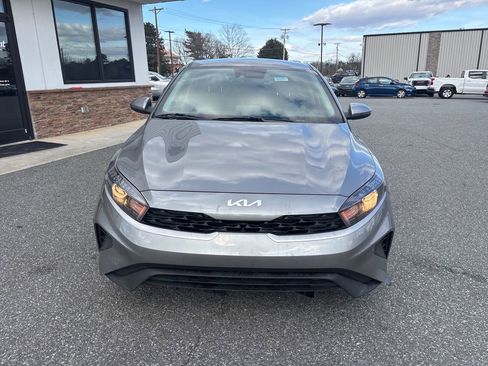Used 2023 Kia Forte LXS w/ LXS Technology Package image 10