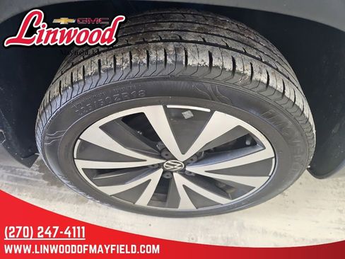Used 2022 Volkswagen Taos SE AWD/4WD image 9