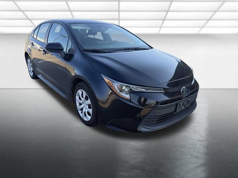 Used 2024 Toyota Corolla LE FWD image 1