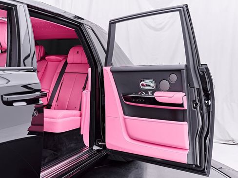 Used 2024 Rolls-Royce Phantom Sedan w/ The Phantom Package RWD image 36