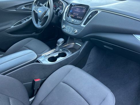 Used 2023 Chevrolet Malibu LT image 15