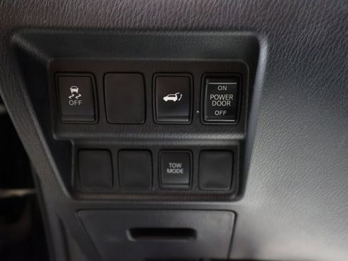 Used 2014 Nissan Pathfinder SL image 32