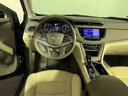 Used 2022 Cadillac XT5 Premium Luxury image 13