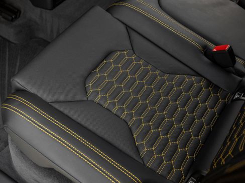 Used 2024 Lamborghini Urus S AWD/4WD image 35