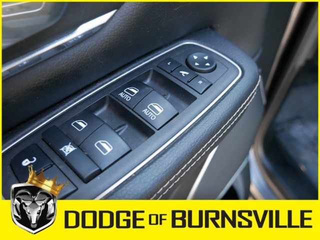 Used 2023 RAM 1500 Laramie AWD/4WD image 18