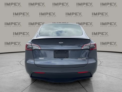 Used 2022 Tesla Model Y Performance image 4