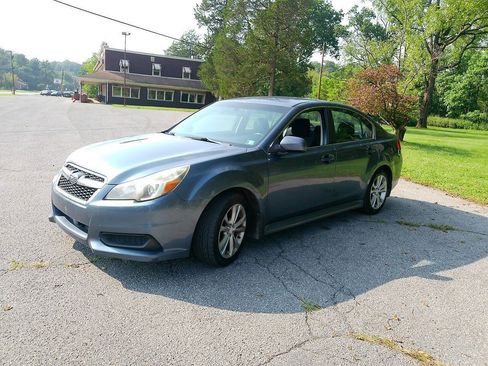 Used 2014 Subaru Legacy 2.5i Premium AWD/4WD image 6