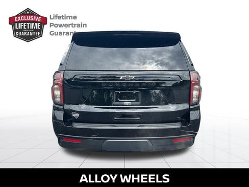 Used 2023 Chevrolet Suburban Z71 w/ Luxury Package AWD/4WD image 5