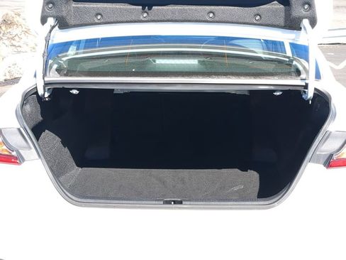 Used 2025 Toyota Camry SE image 29