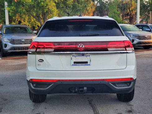 New 2026 Volkswagen Atlas Cross Sport SE FWD image 4