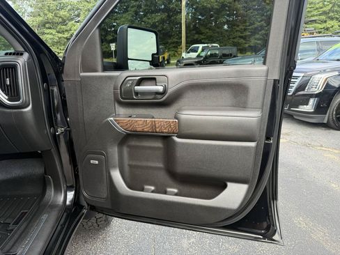 Used 2020 GMC Sierra 2500 Denali w/ Denali Ultimate Package AWD/4WD image 21