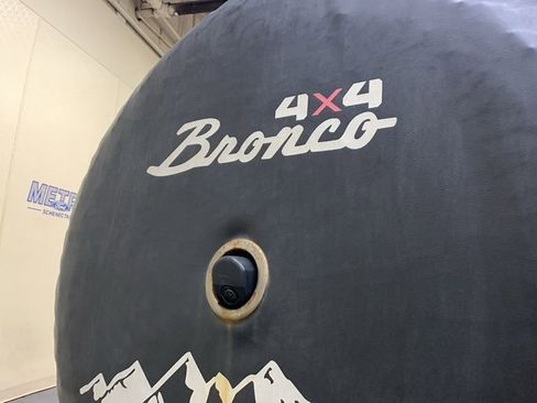 Used 2023 Ford Bronco Base w/ Sasquatch Package image 17