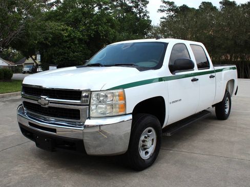 Used 2009 Chevrolet Silverado 2500 W/T RWD image 4
