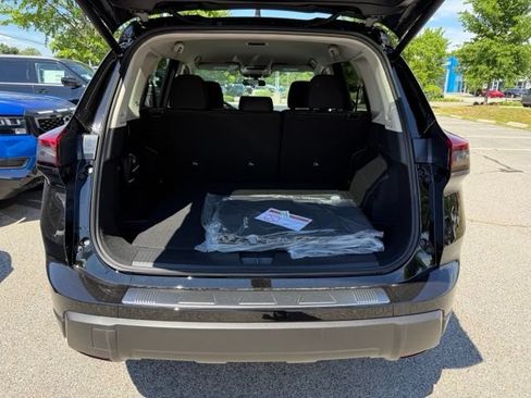 New 2026 Nissan Rogue SV w/ Cold Weather Package AWD/4WD image 10