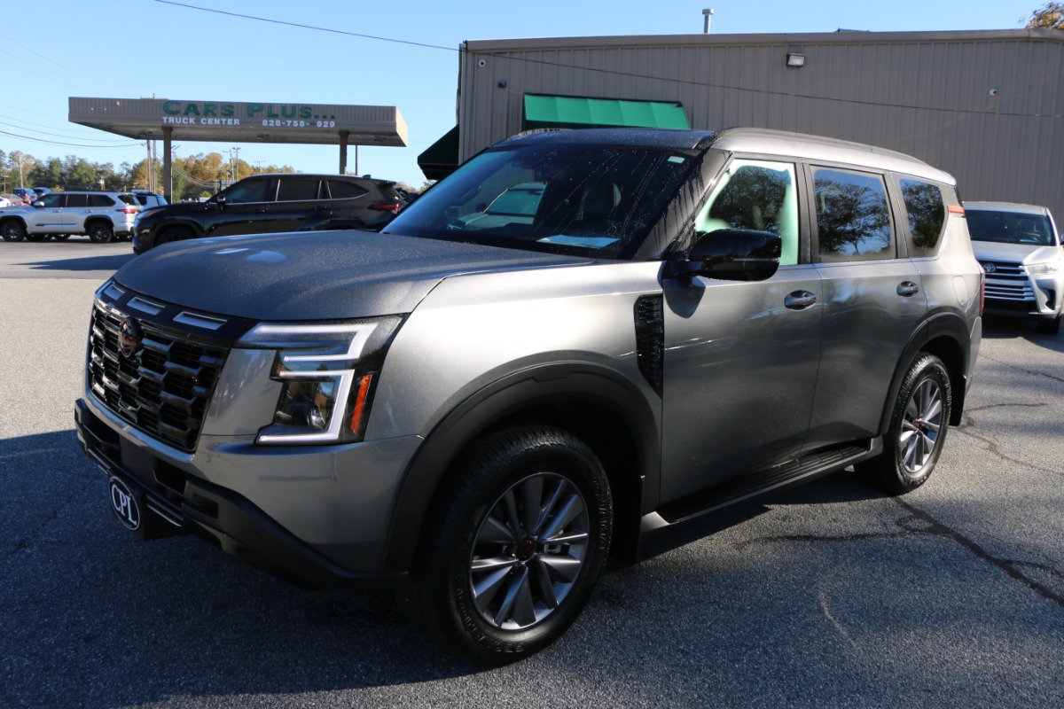 Used 2025 Nissan Armada PRO-4X w/ Pro-4X Premium Package AWD/4WD image 1