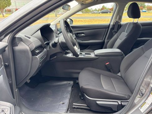 Used 2025 Nissan Sentra SV FWD image 20