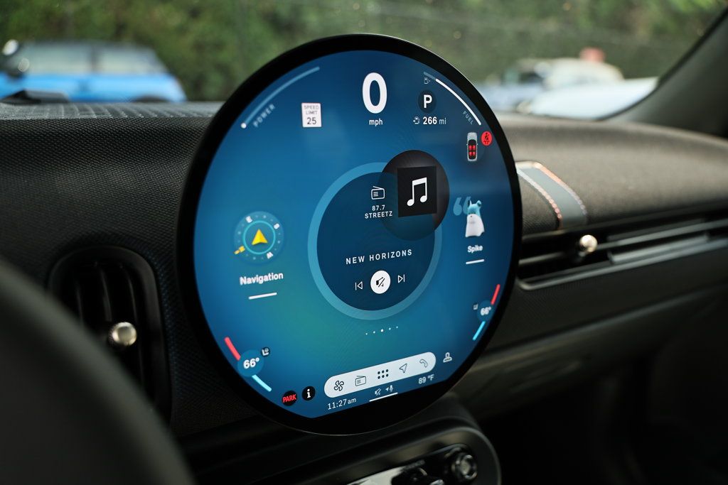 New 2026 MINI Cooper 2-Door Hardtop FWD image 33