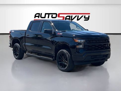 Used 2025 Chevrolet Silverado 1500 Custom Trail Boss w/ Turbomax Blackout Package AWD/4WD image 1