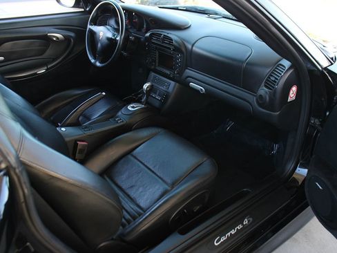 Used 2004 Porsche 911 Carrera 4S image 17