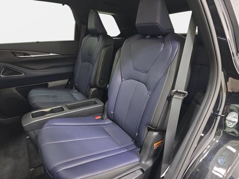 Certified 2026 INFINITI QX60 Sport w/ Dark Cargo Package AWD/4WD image 11