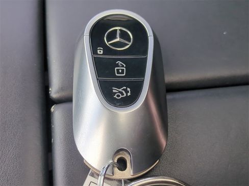 Used 2022 Mercedes-Benz S 580 S 580 w/ Rear Seat Package image 32