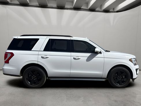 Used 2020 Ford Expedition XLT w/ Equipment Group 202A image 6