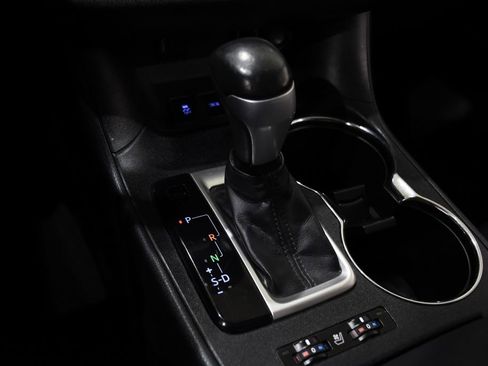 Used 2014 Toyota Highlander Limited Platinum image 23