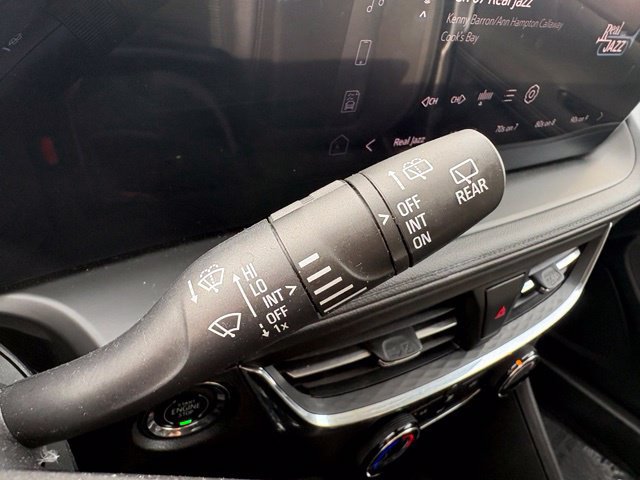 Used 2025 Buick Encore GX Preferred FWD image 34
