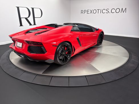 Used 2016 Lamborghini Aventador LP 700-4 AWD/4WD image 6