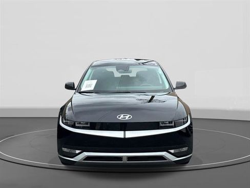 Used 2024 Hyundai Ioniq 5 SEL RWD image 2