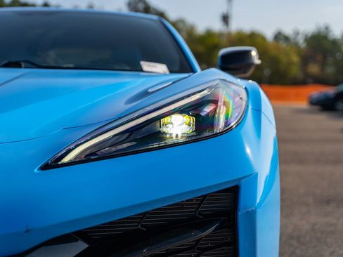 Used 2023 Chevrolet Corvette Z06 image 17