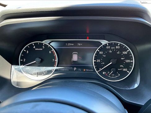 Used 2024 Nissan Rogue SV FWD image 9