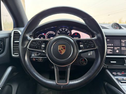 Used 2019 Porsche Cayenne AWD/4WD image 11