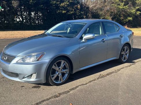 Used 2010 Lexus IS 250 image 4