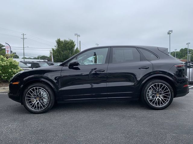 Used 2019 Porsche Cayenne Turbo AWD/4WD image 5