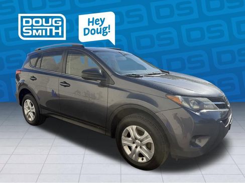 Used 2014 Toyota RAV4 LE AWD/4WD image 7