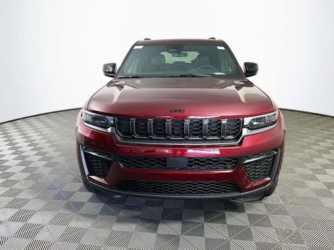 New 2026 Jeep Grand Cherokee Altitude AWD/4WD image 3