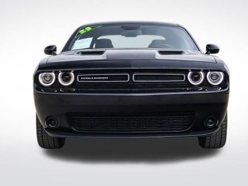 Used 2023 Dodge Challenger SXT image 2