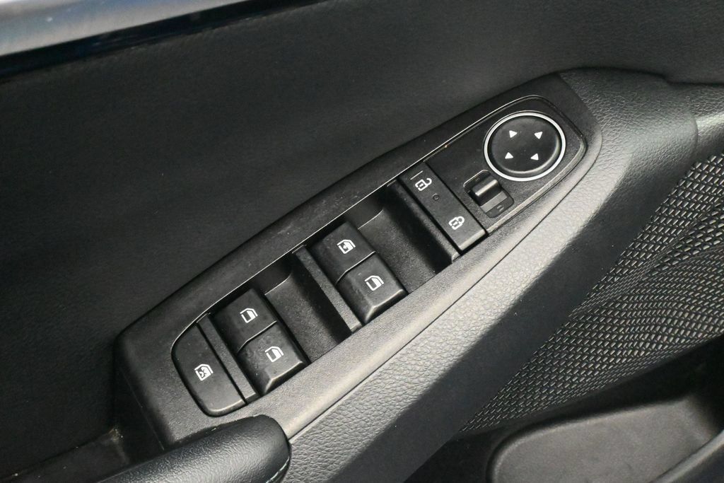 Used 2024 Kia Seltos S FWD image 14