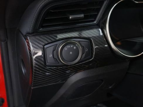 Used 2022 Ford Mustang Shelby GT500 w/ Carbon Fiber Track Pack RWD image 90