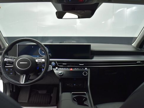 Used 2025 Hyundai Sonata Limited image 24