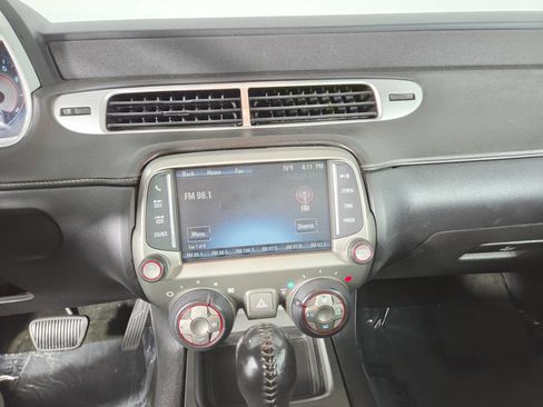 Used 2015 Chevrolet Camaro LT RWD image 22