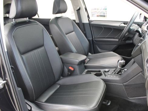 Certified 2023 Volkswagen Tiguan SE image 26