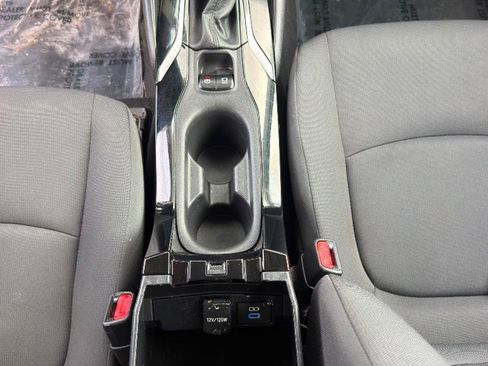 Used 2022 Toyota Corolla LE FWD image 15