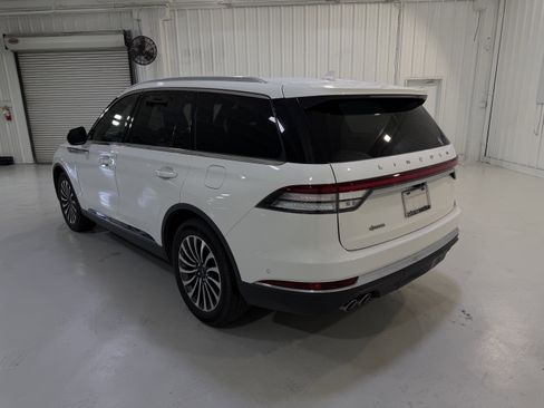 Used 2023 Lincoln Aviator Reserve w/ Equipment Group 201A RWD image 3