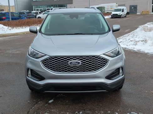 Certified 2024 Ford Edge SEL w/ Convenience Package image 3