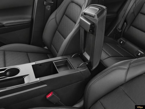 New 2026 Chevrolet Equinox LT w/ Safety and Technology Package FWD image 12